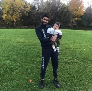 Meet your Posher, Omar